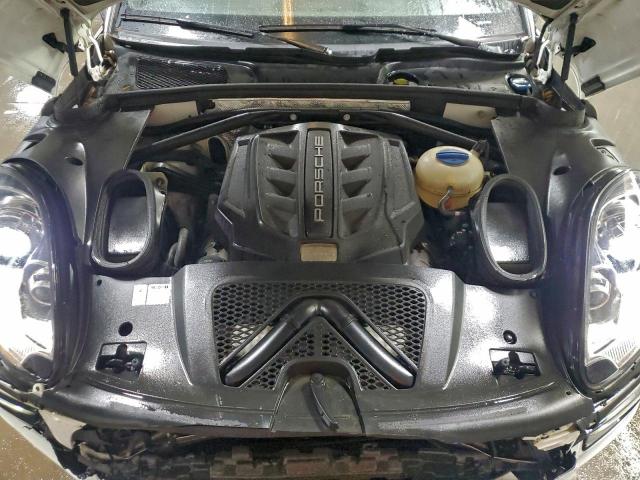 Porsche Macan S Image 10