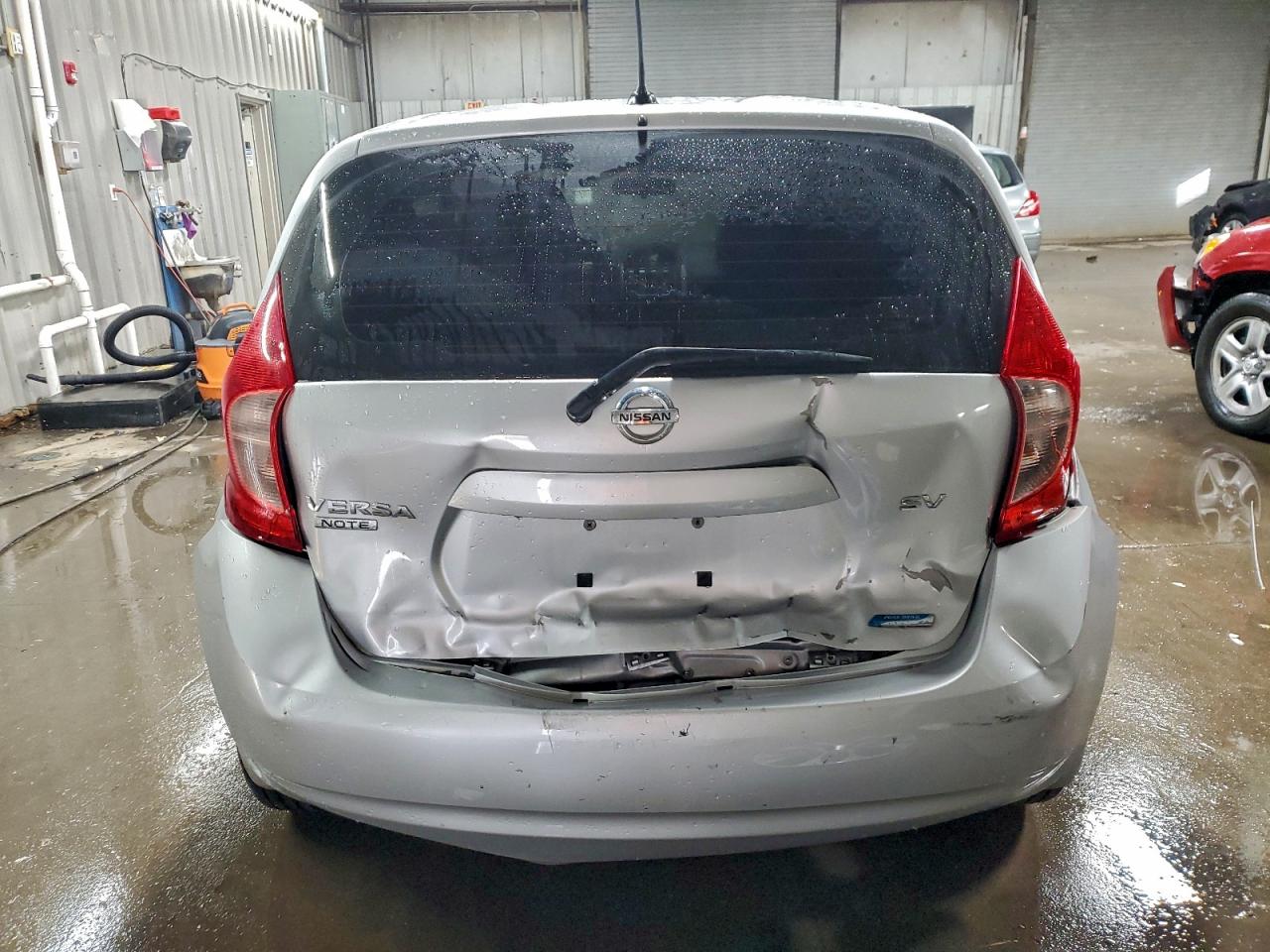 Nissan Versa S Image 12