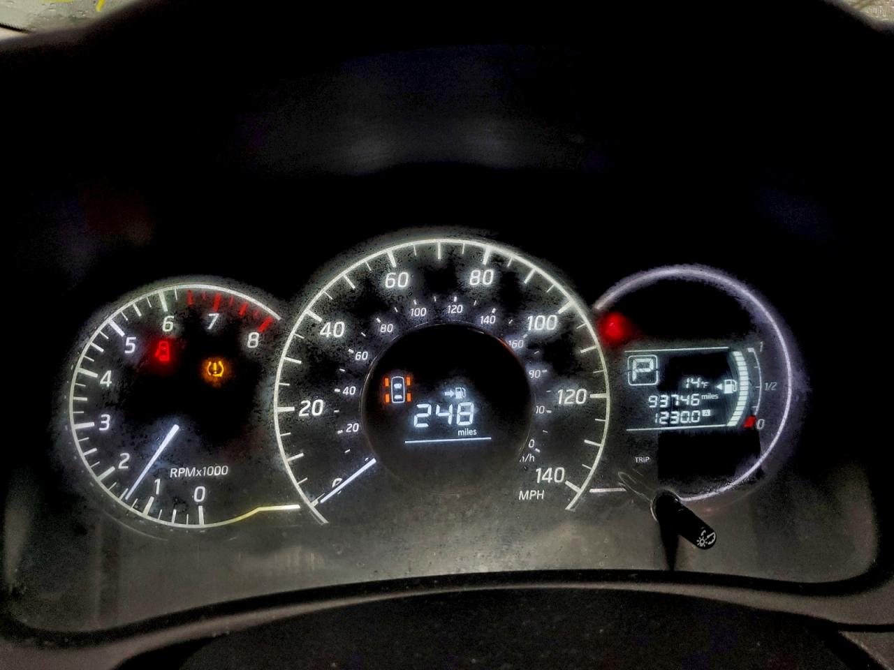 Nissan Versa S Image 8