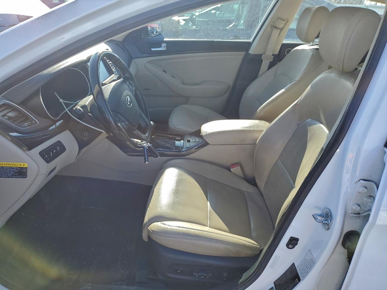 Kia Cadenza Premium Image 9