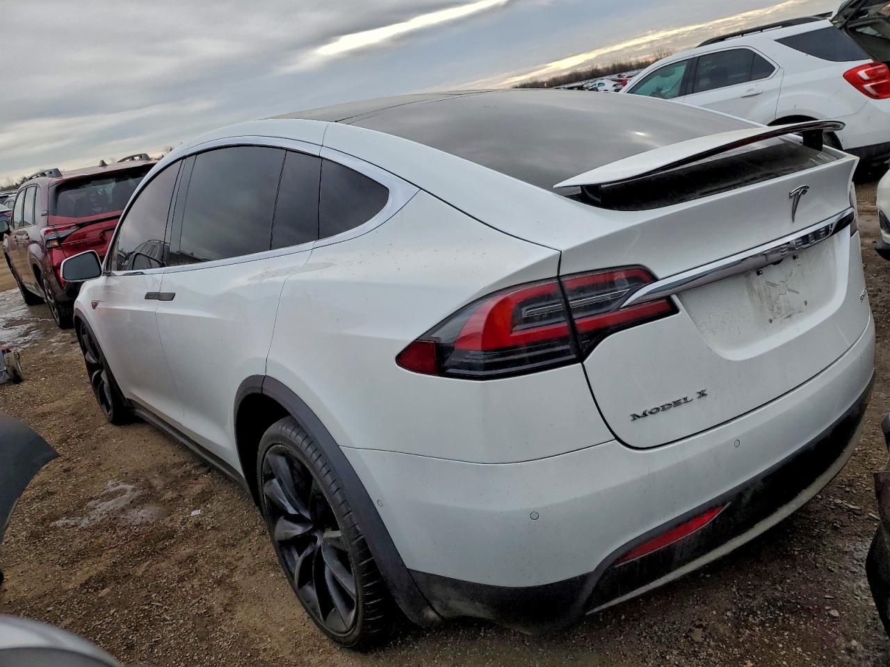 Tesla Model X Image 12