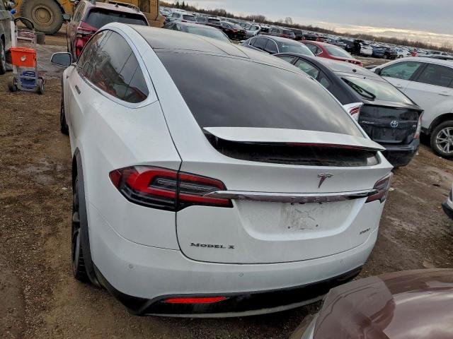 Tesla Model X Image 4