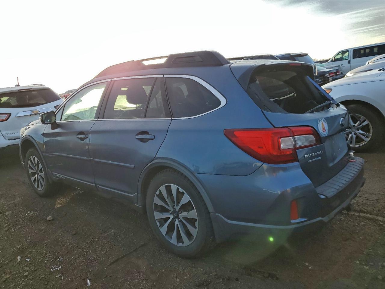 Subaru Outback 3.6r Limited Image 4