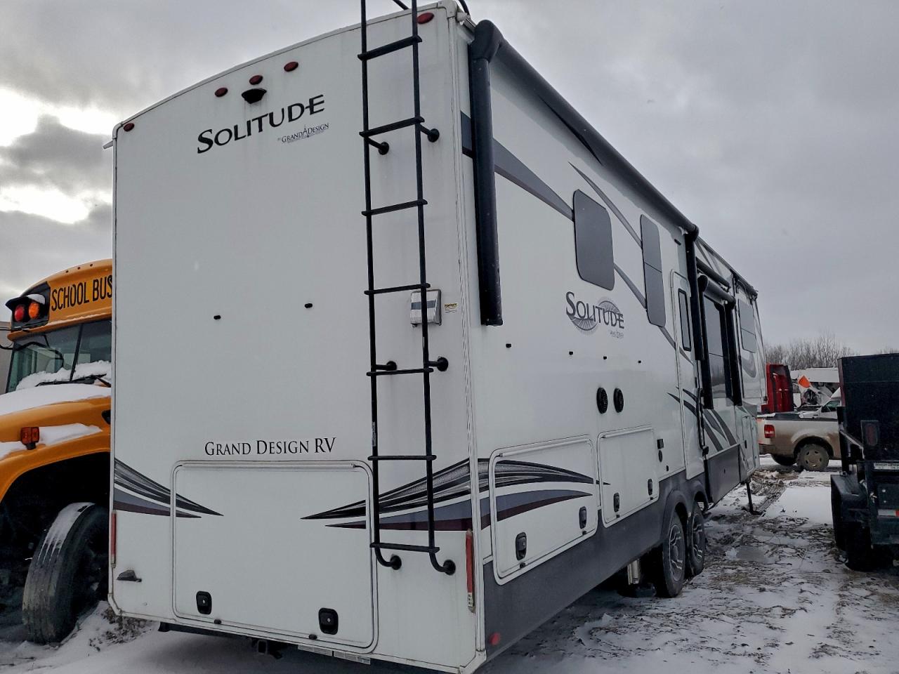 Grand Design Solitude Image 5