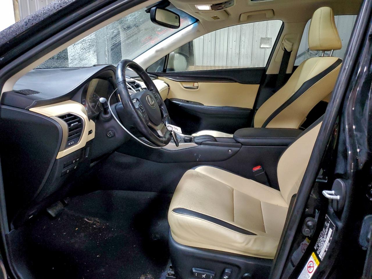 Lexus NX 200t Base Image 8