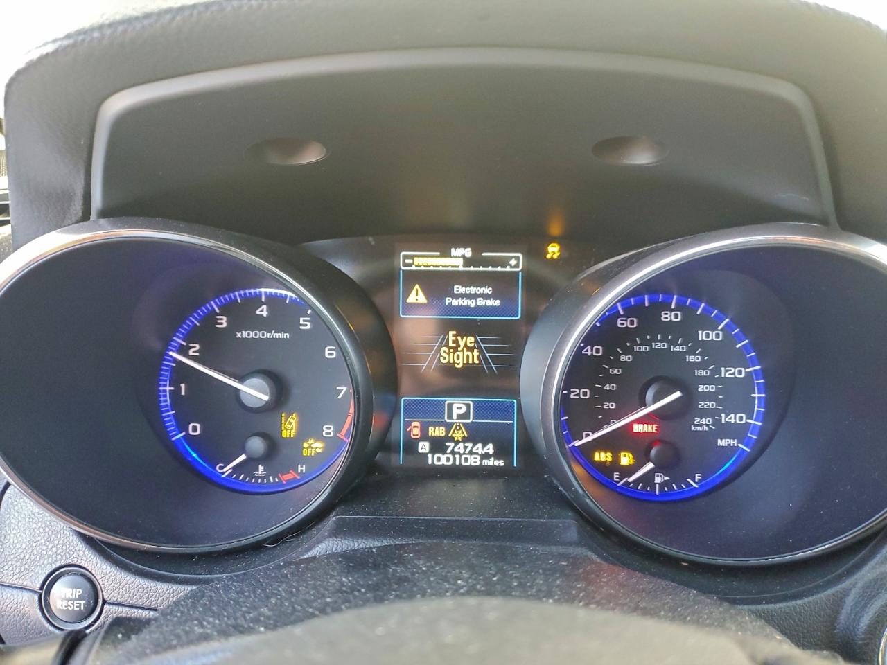 Subaru Outback 2.5i Limited Image 8