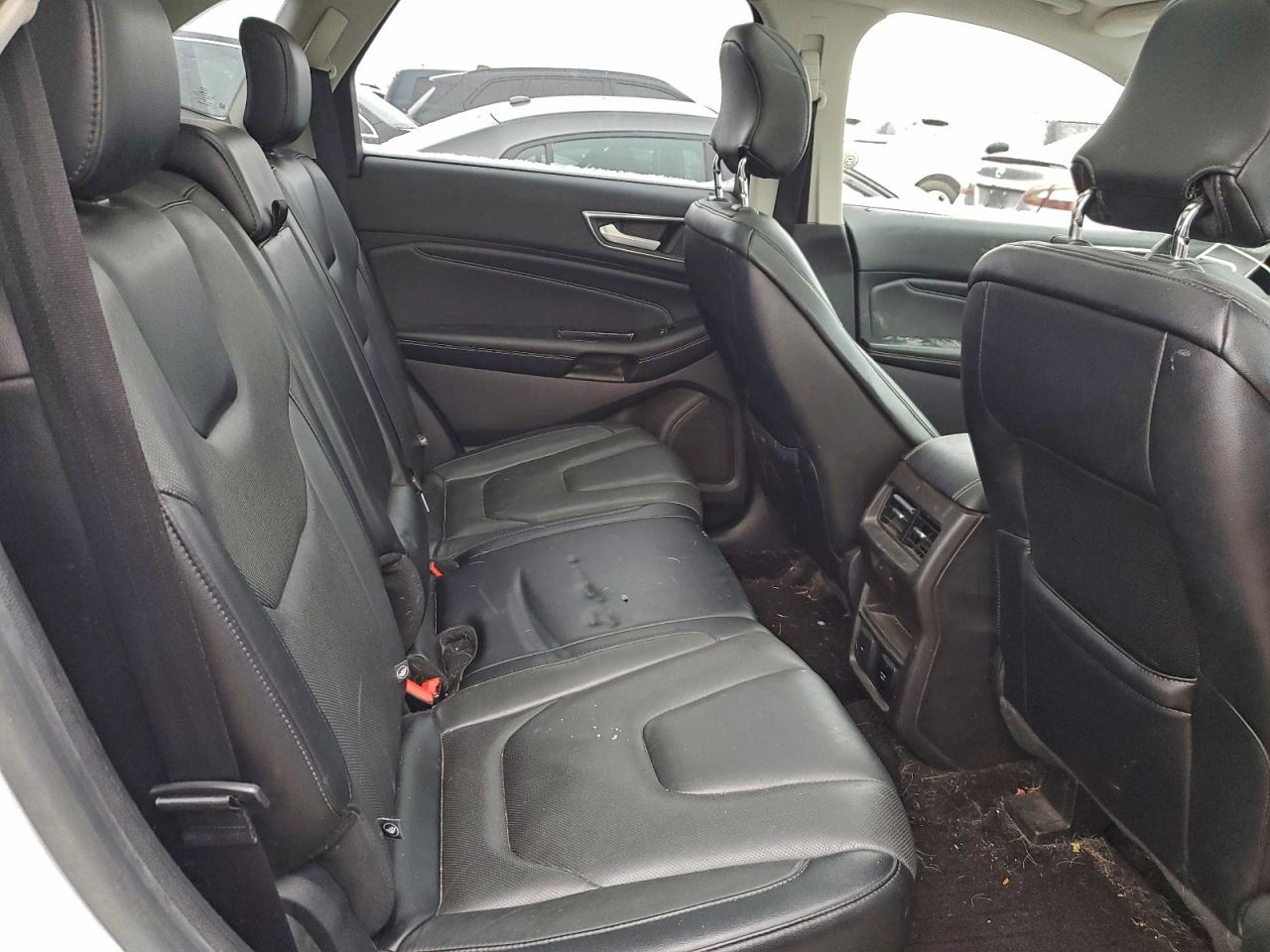 Ford Edge Titanium Image 8