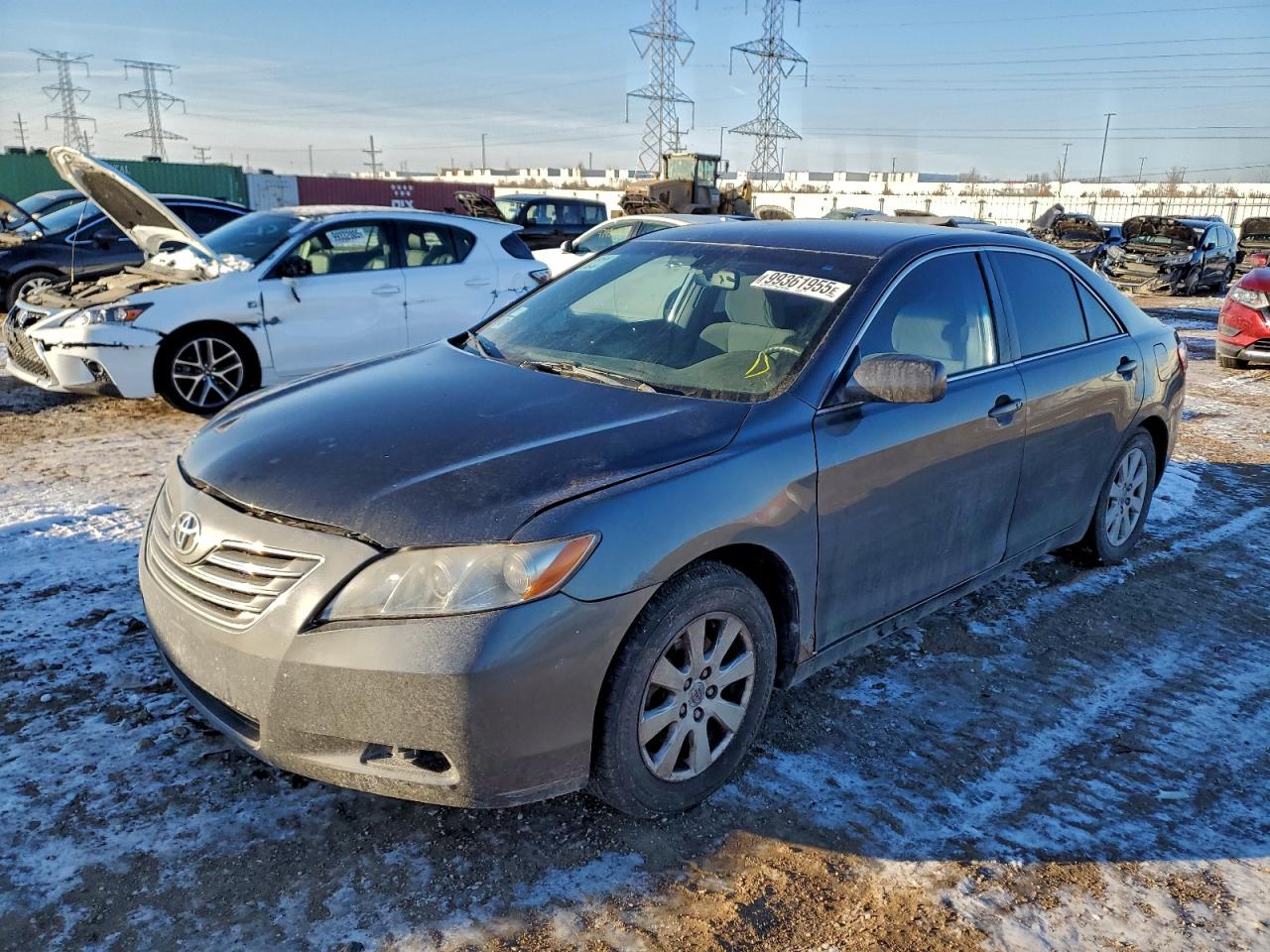 Toyota Camry Hybrid Image 1