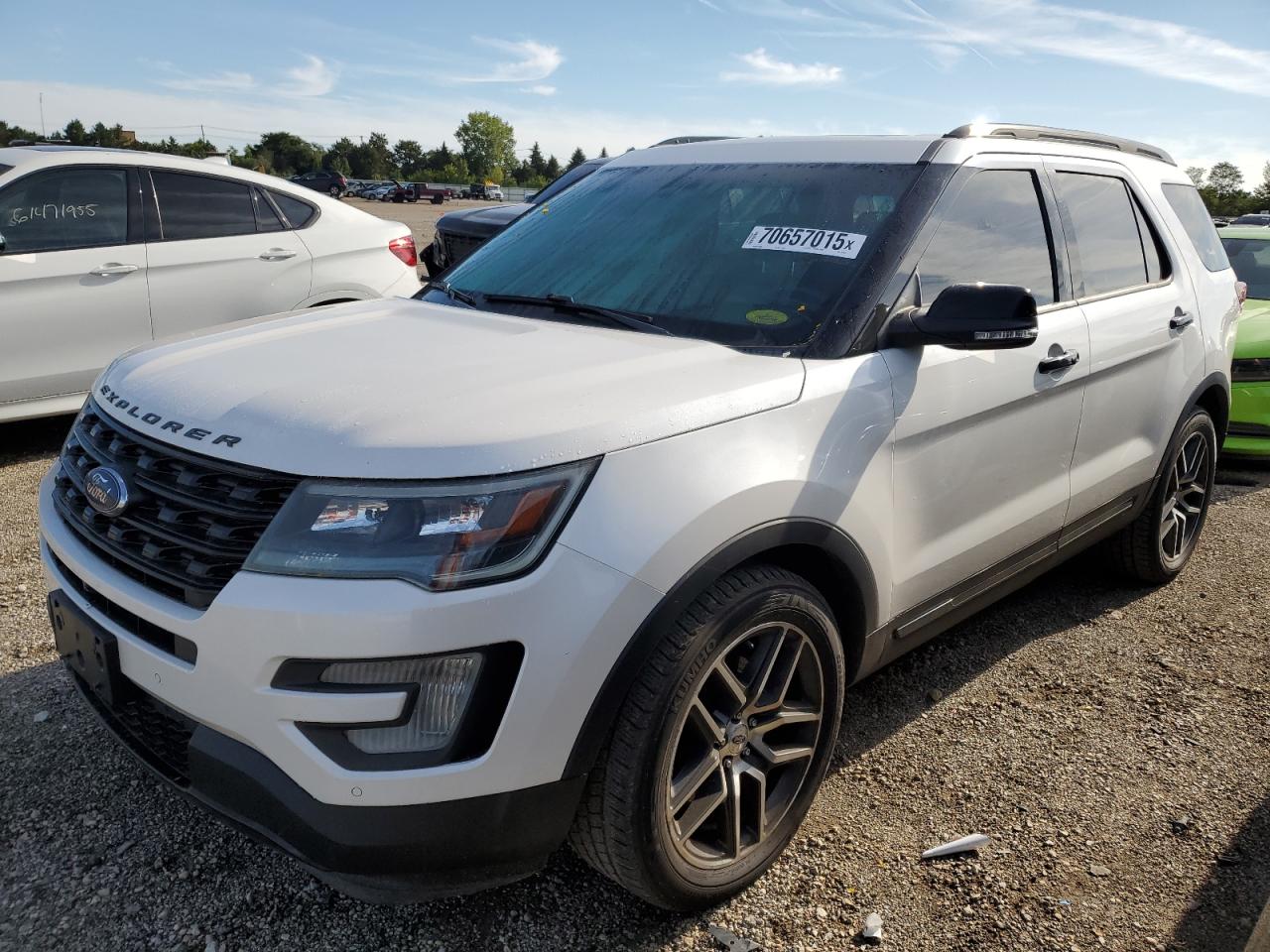 Ford Explorer Sport Image 1