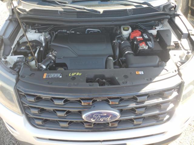 Ford Explorer Sport Image 8