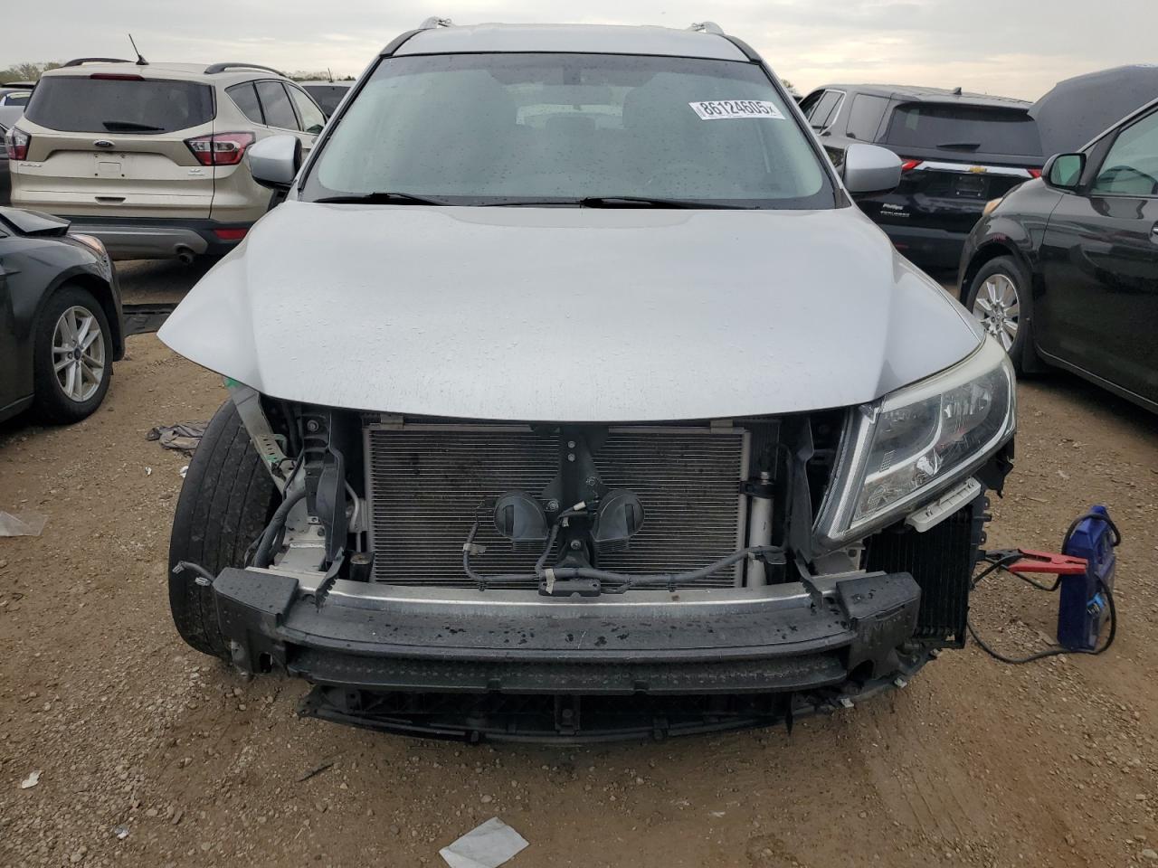 Nissan Pathfinder S Image 10