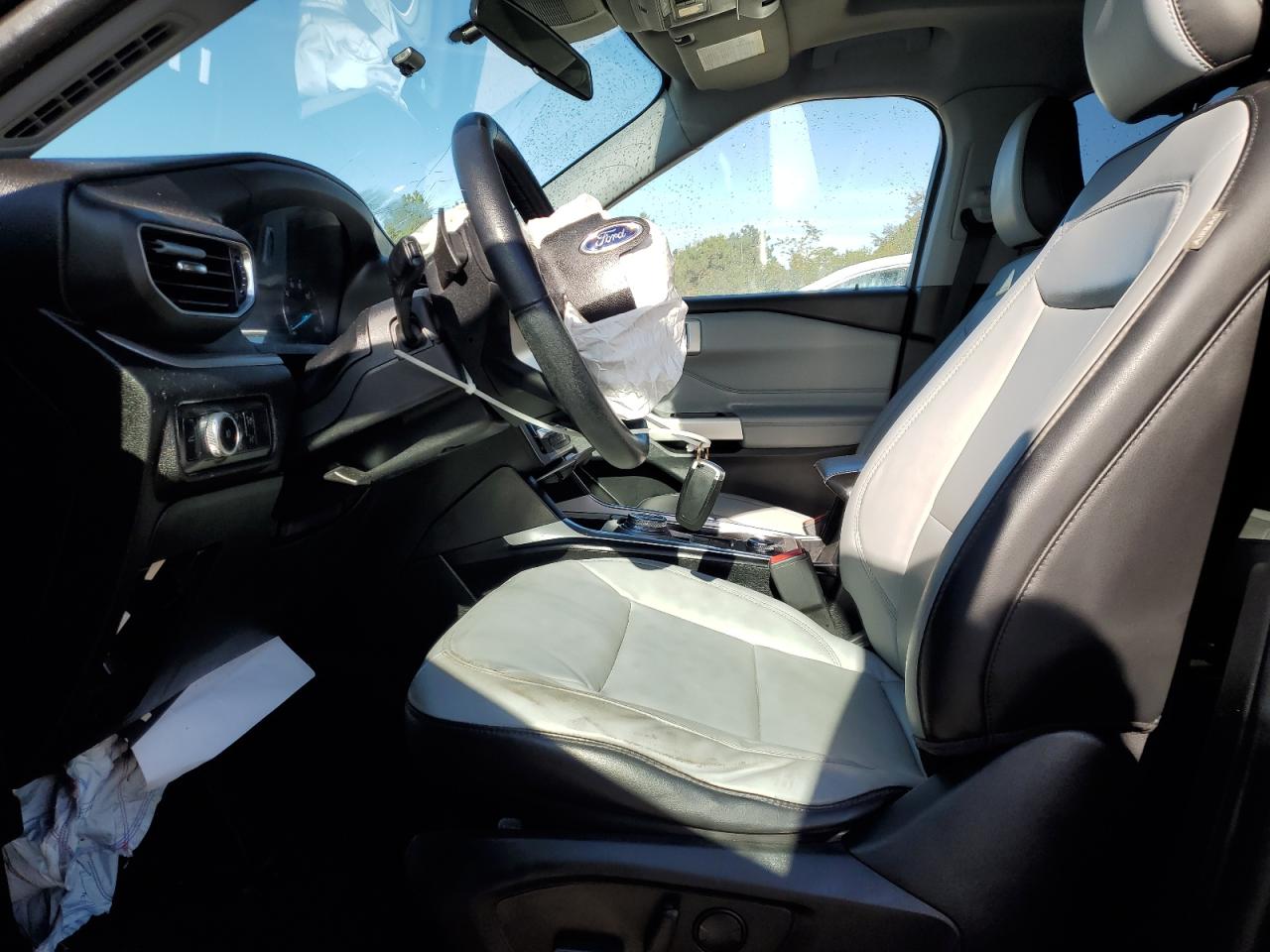 Ford Explorer Xlt Image 9