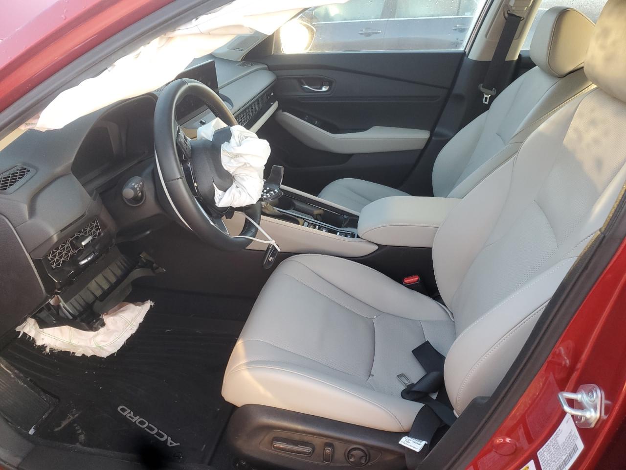 Honda Accord Touring Hybrid Image 13