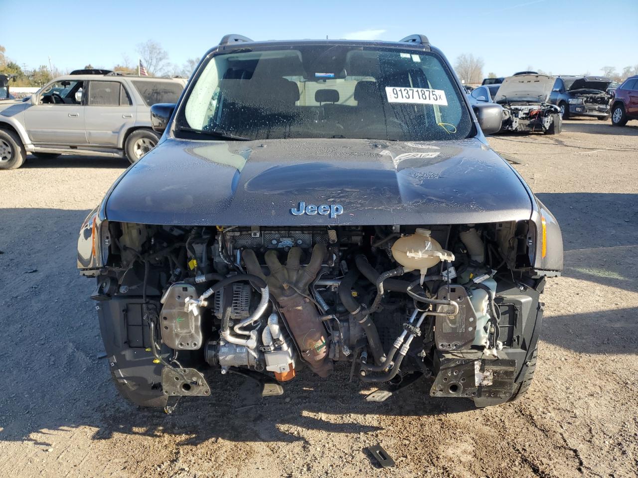 Jeep Renegade Latitude Image 9