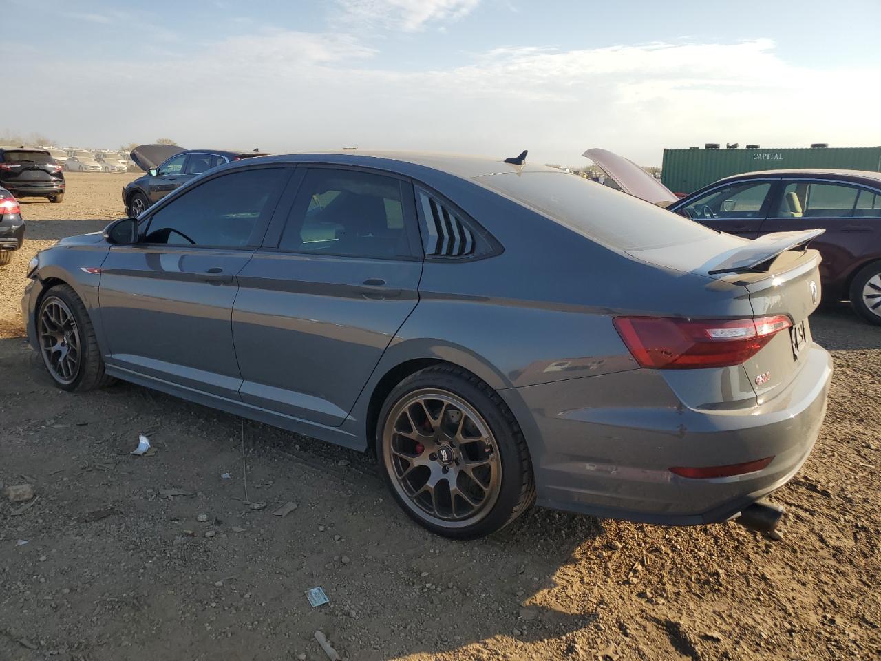 Volkswagen Jetta Gli Image 2