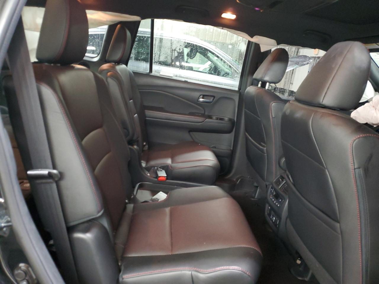 Honda Pilot Black Image 3