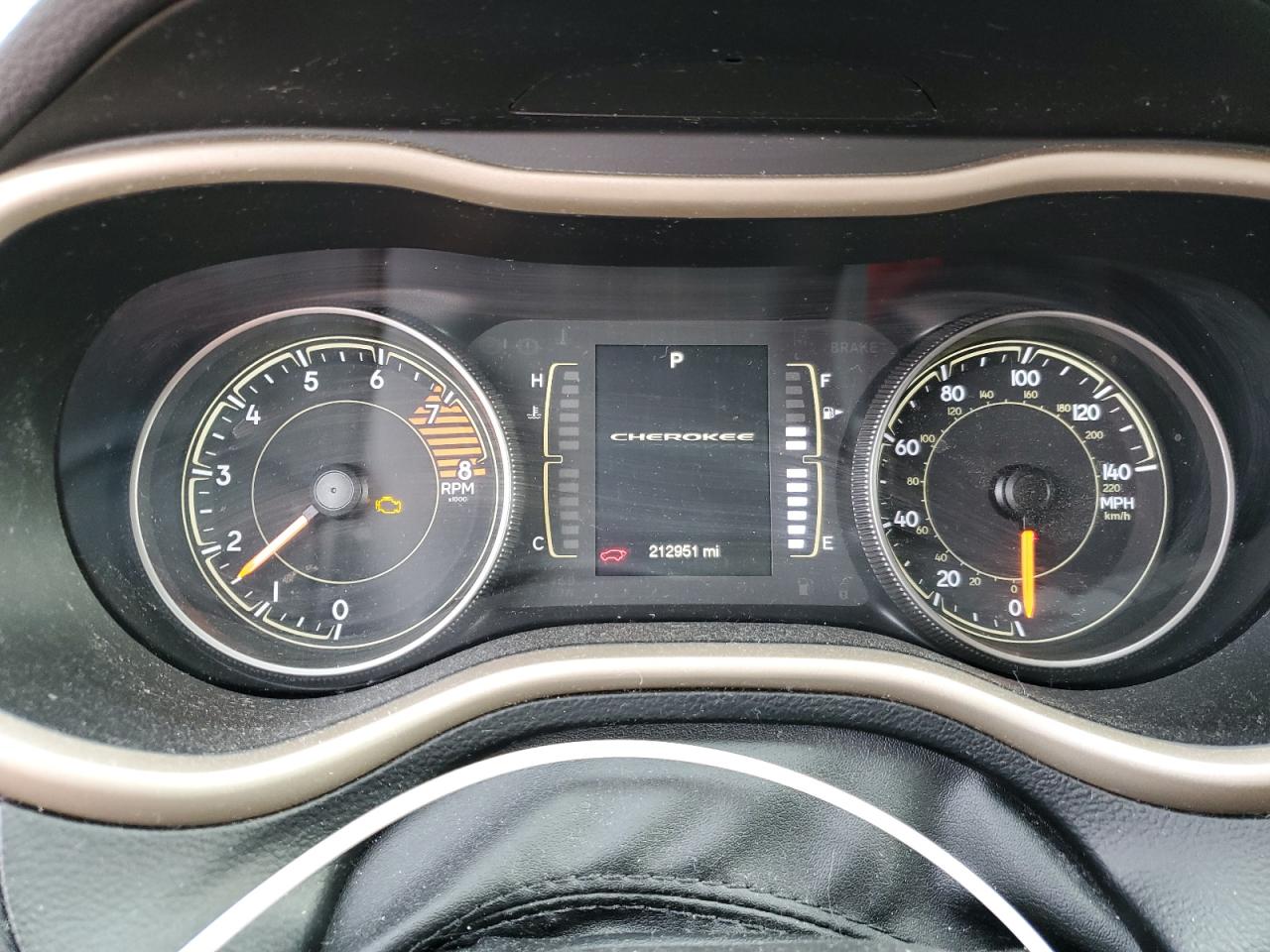 Jeep Grand Cherokee Latitude Image 8