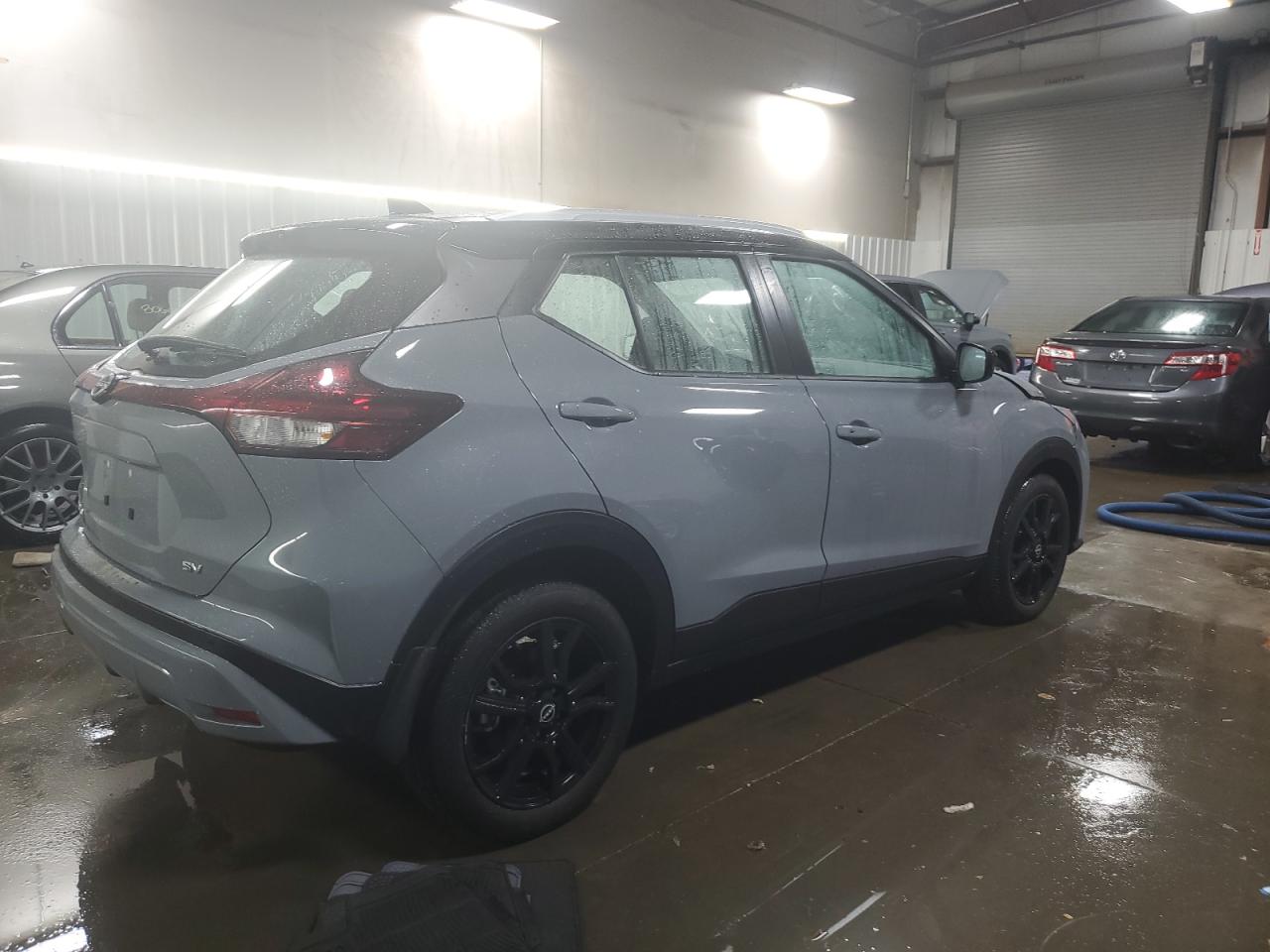 Nissan Kicks Sv Image 2