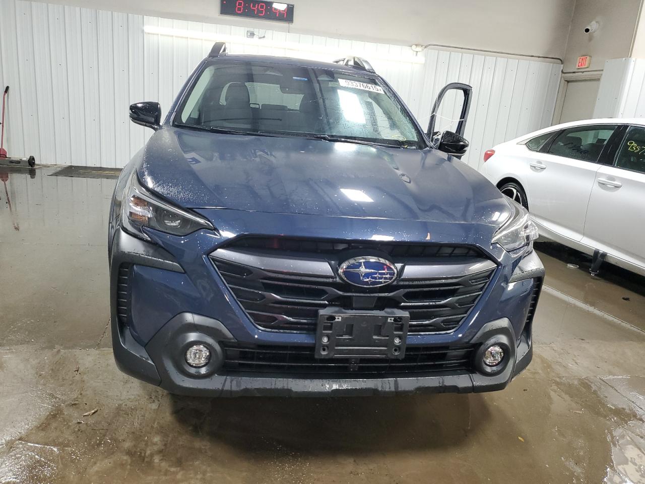 Subaru Outback Premium Image 4