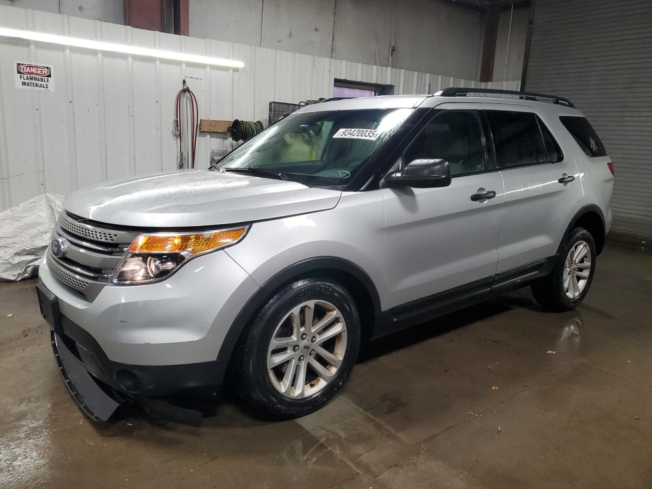 Ford Explorer Image 1
