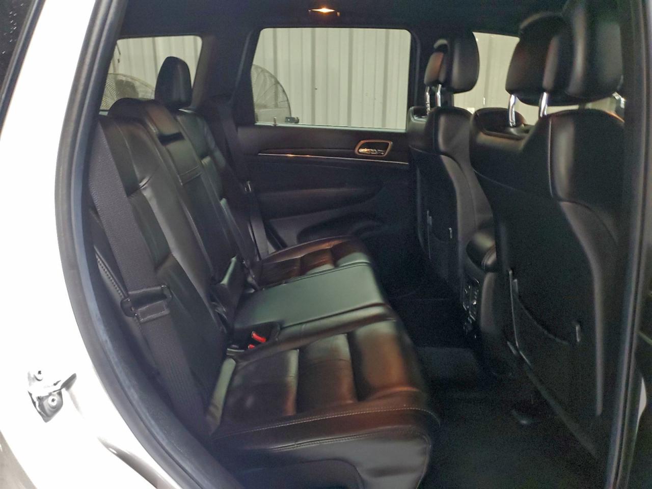 Jeep Grand Cherokee Limited Image 3