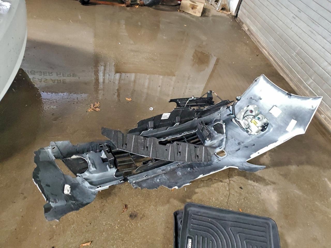 Toyota Prius Image 12