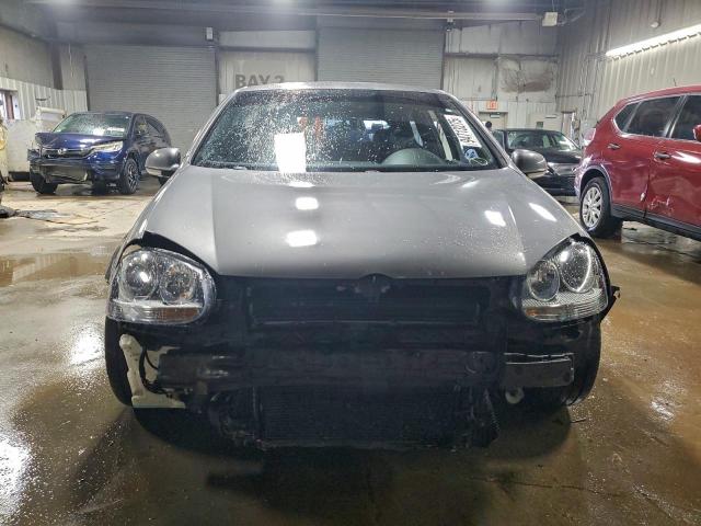 Volkswagen GTI Image 10