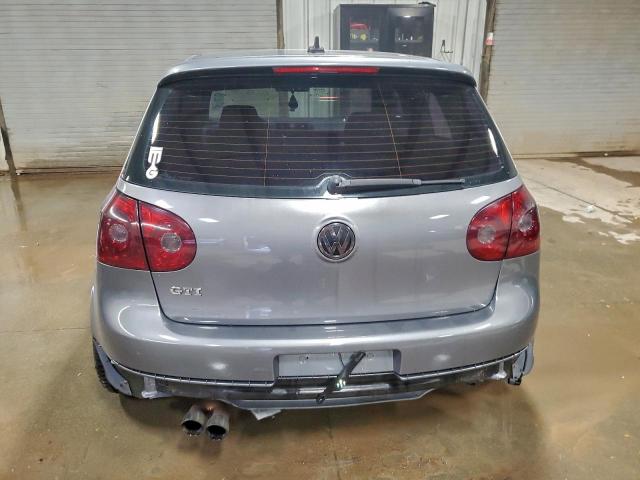 Volkswagen GTI Image 8