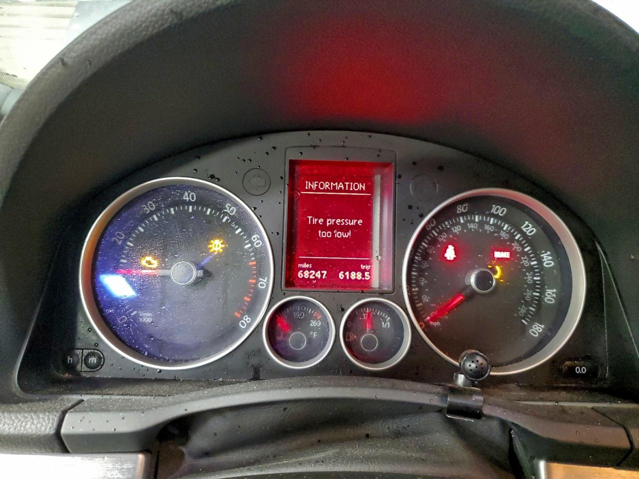 Volkswagen GTI Image 7