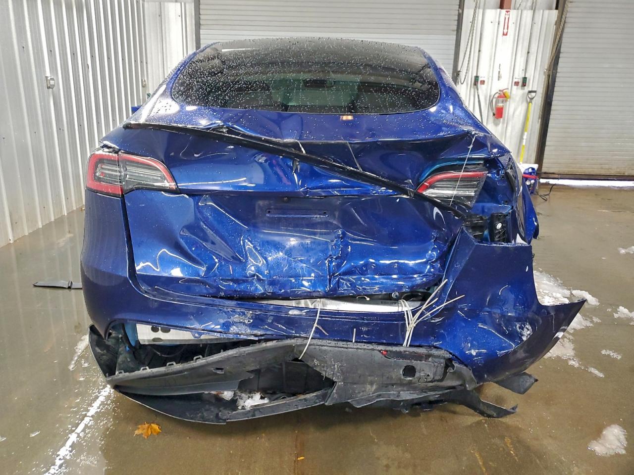 Tesla Model Y Image 9