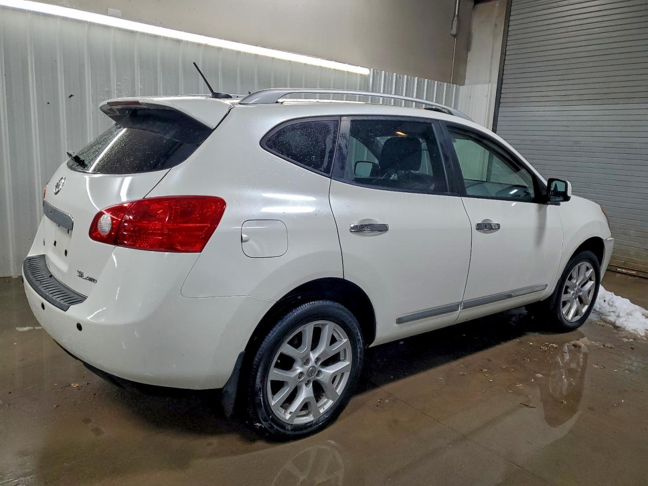 Nissan Rogue S Image 8