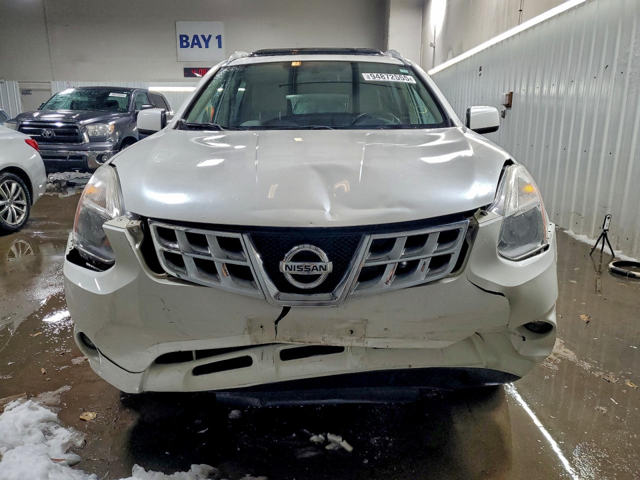 Nissan Rogue S Image 2