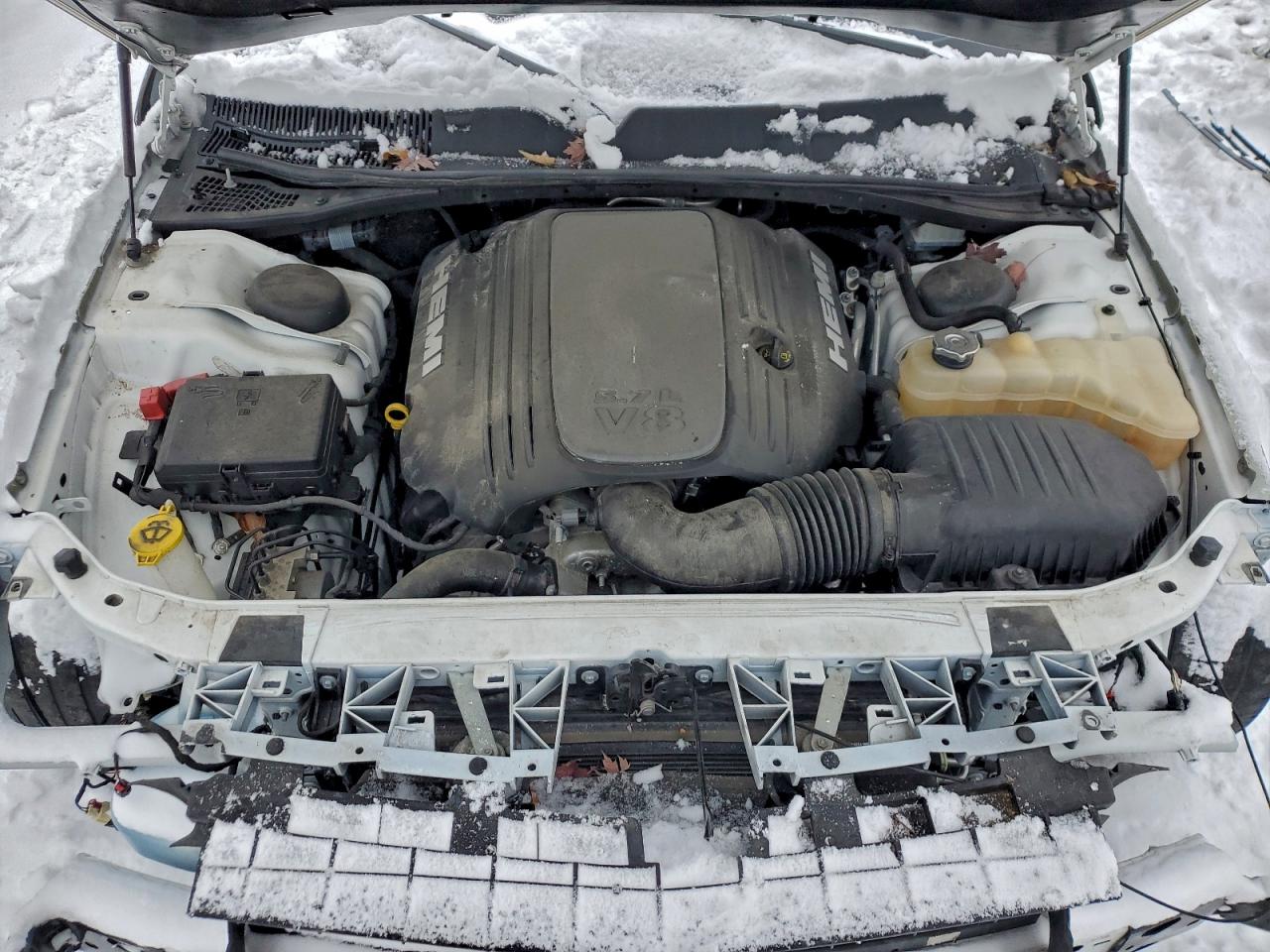 Dodge Challenger R/t Image 12