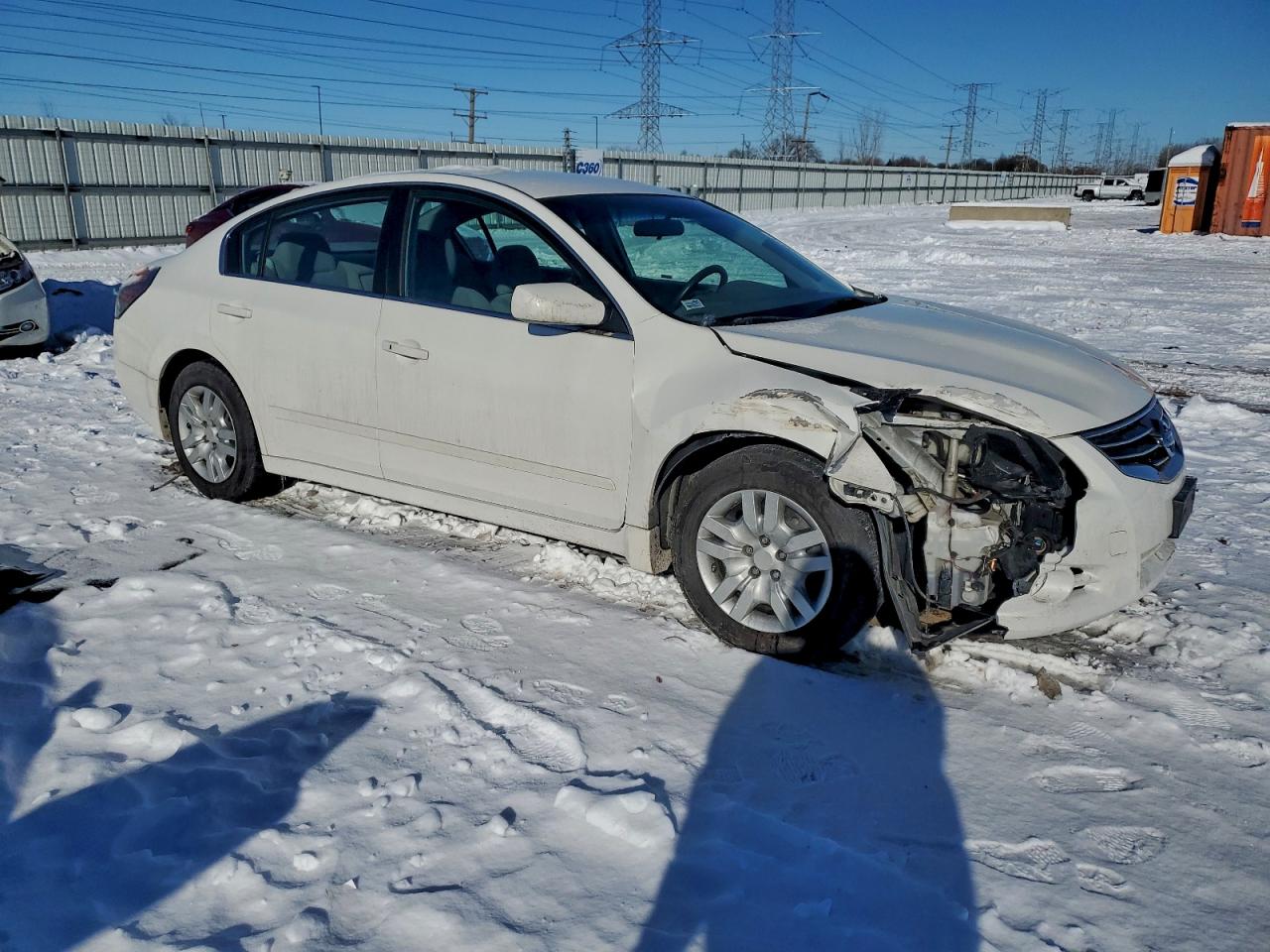 Nissan Altima Base Image 2