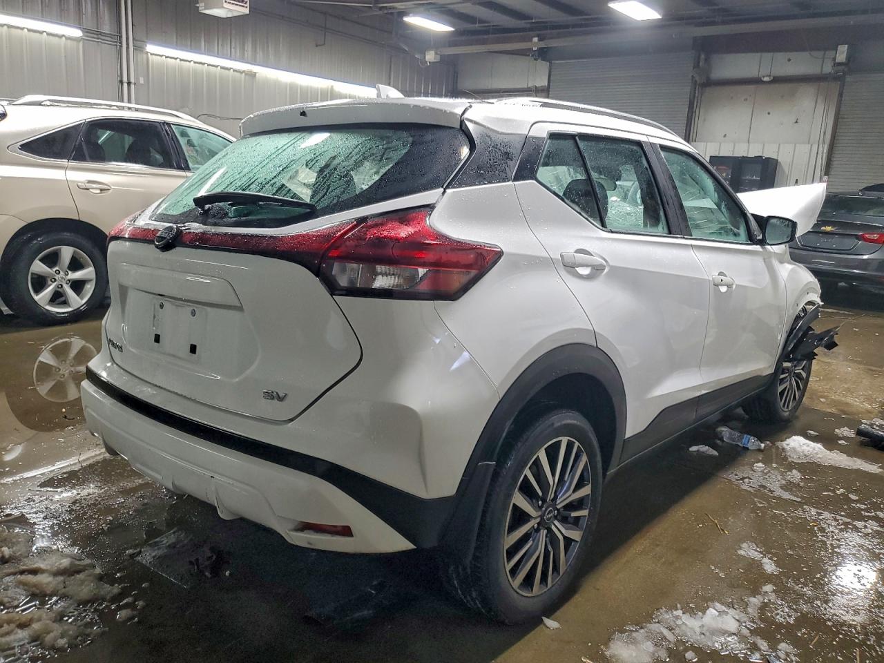 Nissan Kicks Sv Image 11