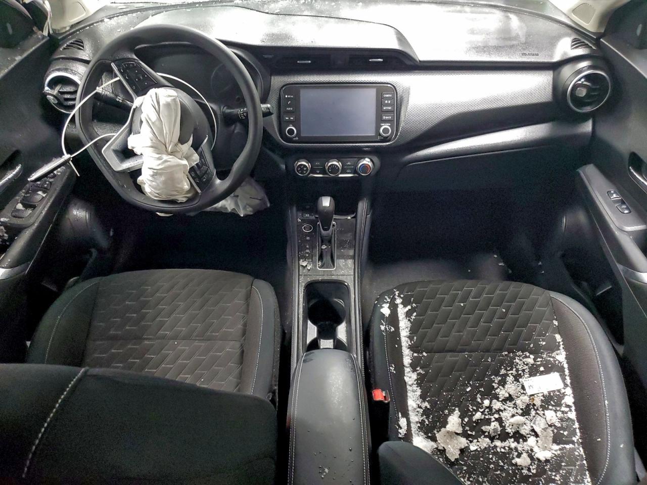 Nissan Kicks Sv Image 13