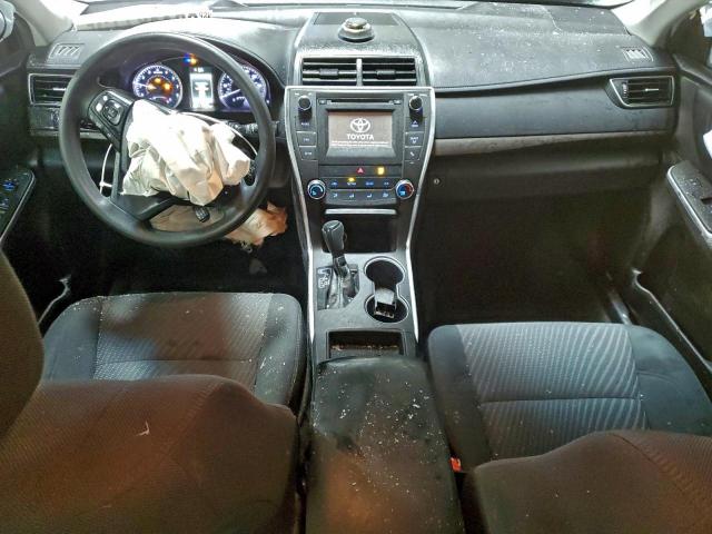 Toyota Camry Le Image 10