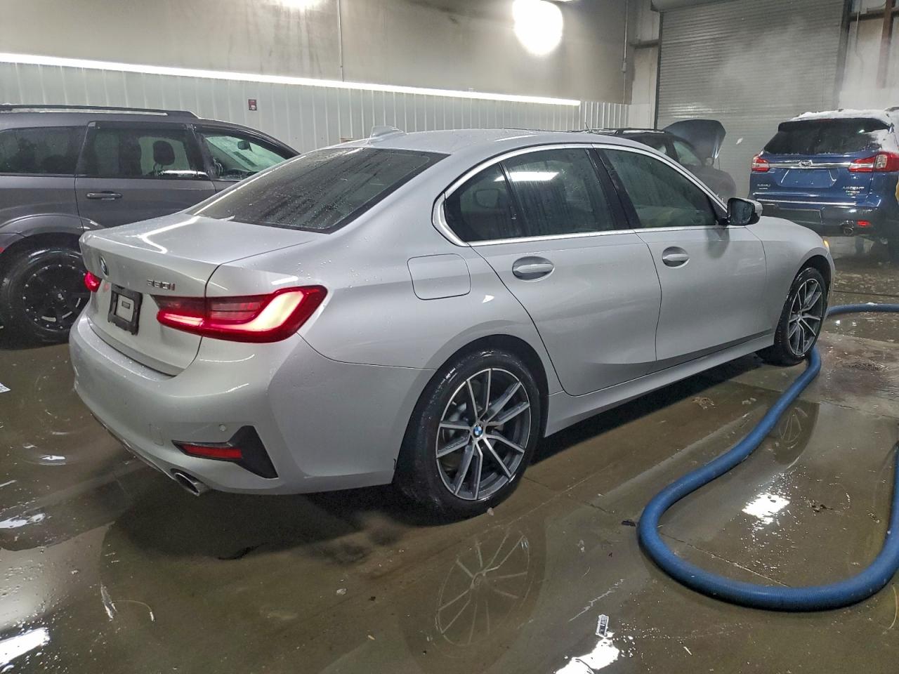 BMW 3 Series Image 5