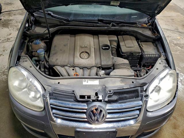 Volkswagen Jetta S Image 6