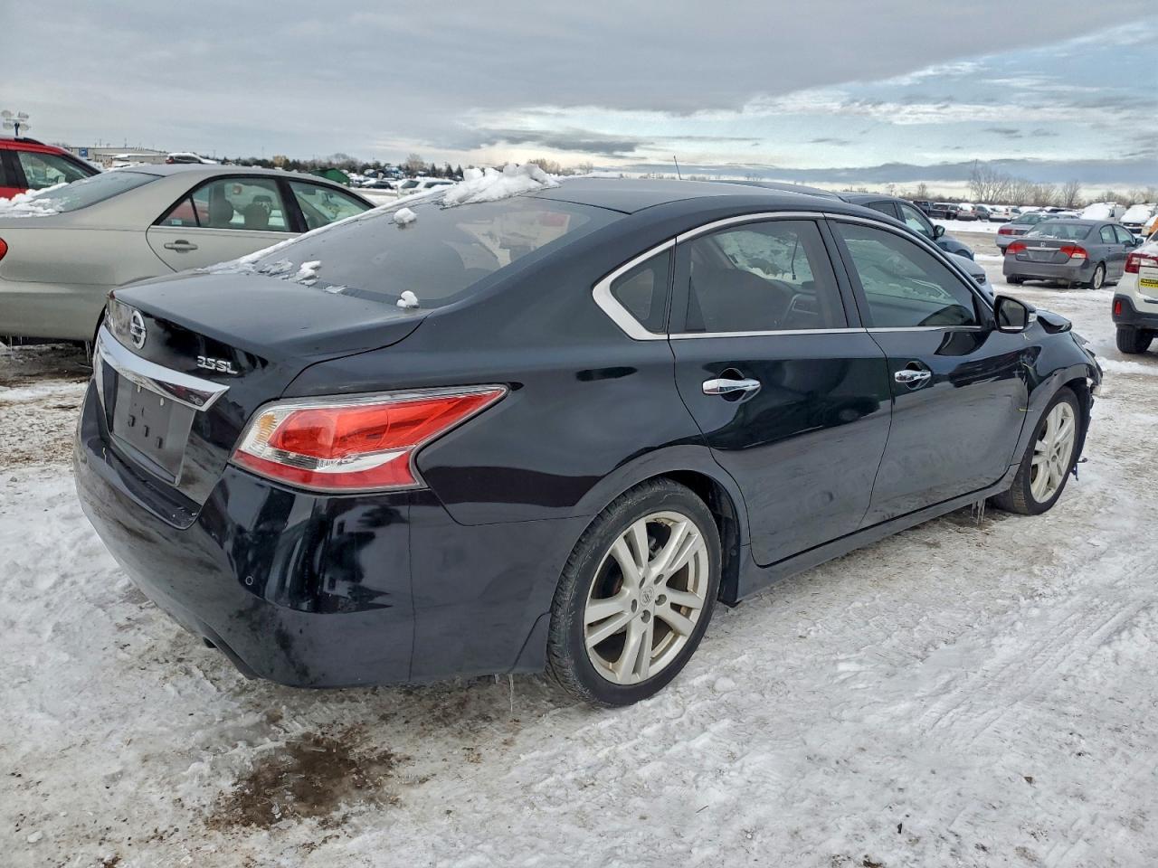 Nissan Altima 3.5s Image 6