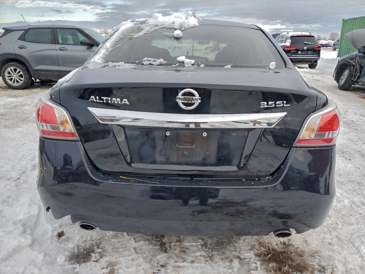 Nissan Altima 3.5s Image 11