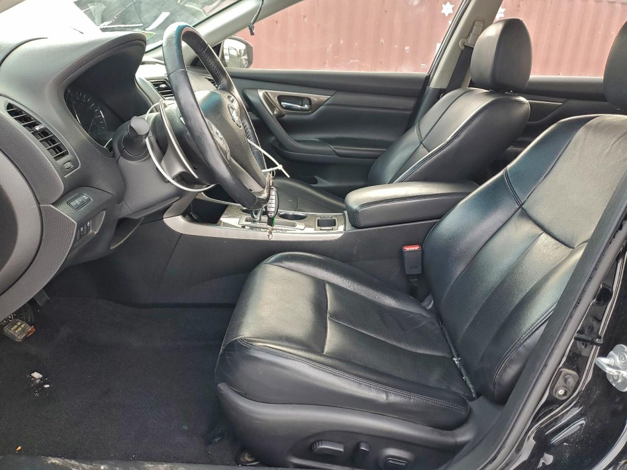 Nissan Altima 3.5s Image 10