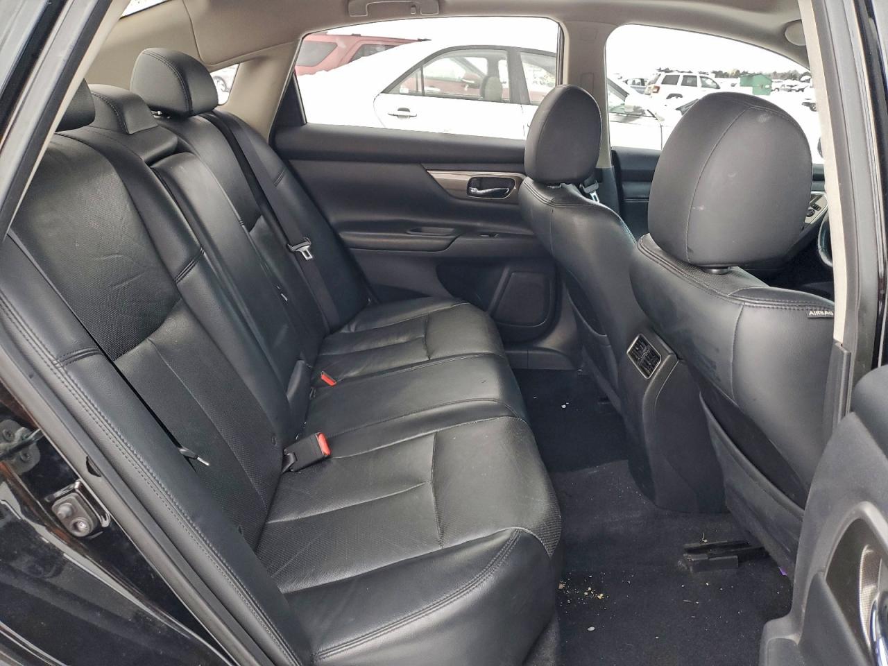 Nissan Altima 3.5s Image 2