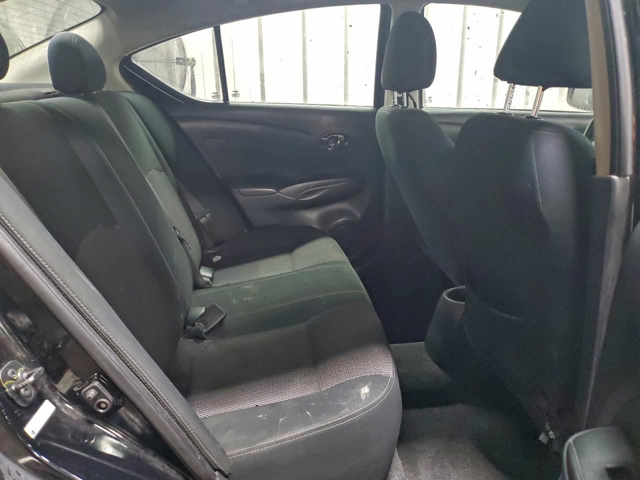 Nissan Versa S Image 6