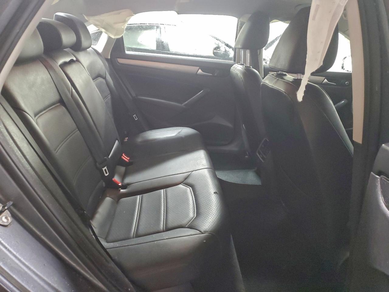 Volkswagen Passat Se Image 3