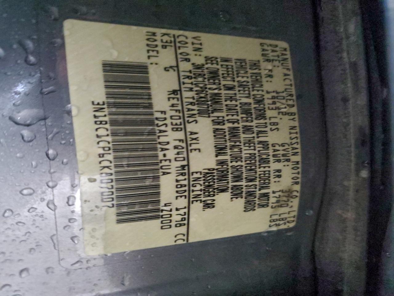 Nissan Versa S Image 12