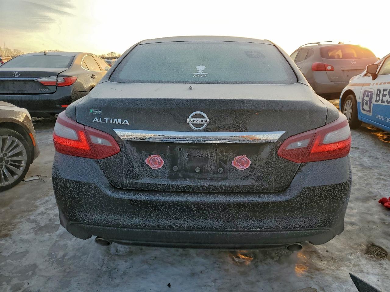 Nissan Altima 2.5 Image 4