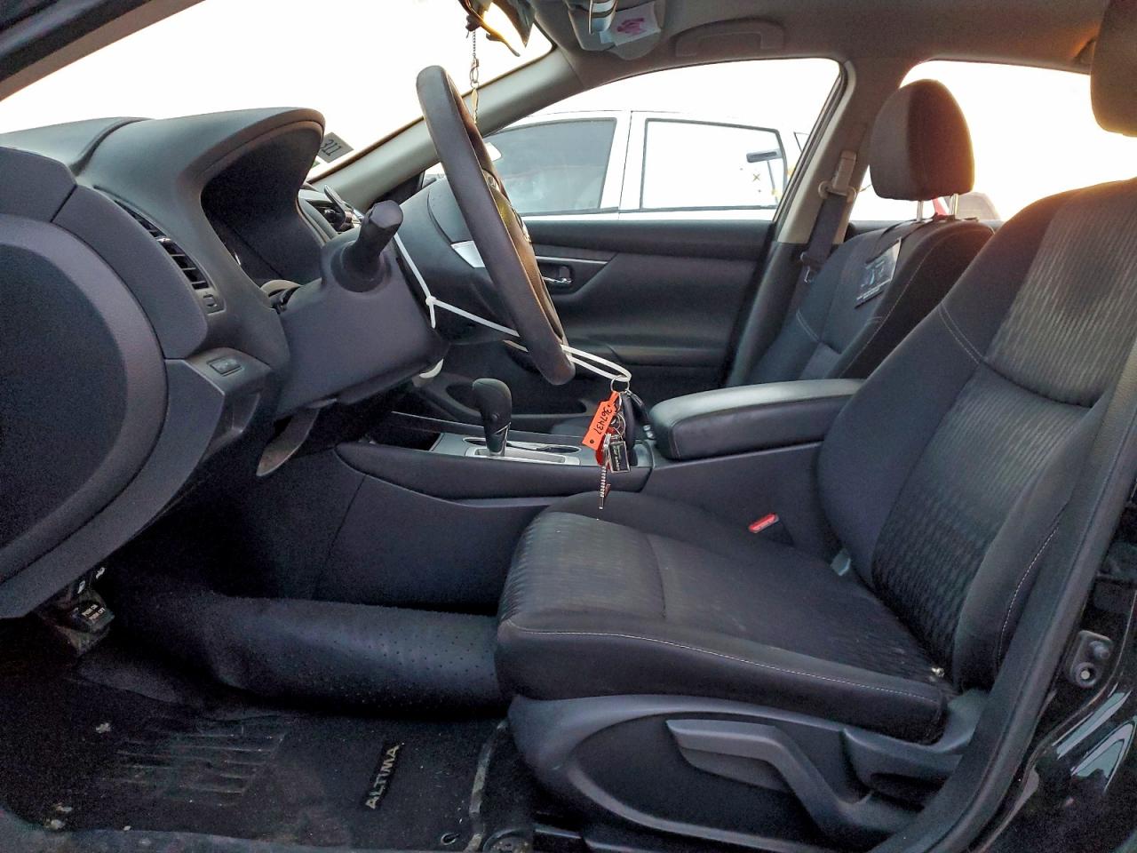 Nissan Altima 2.5 Image 5