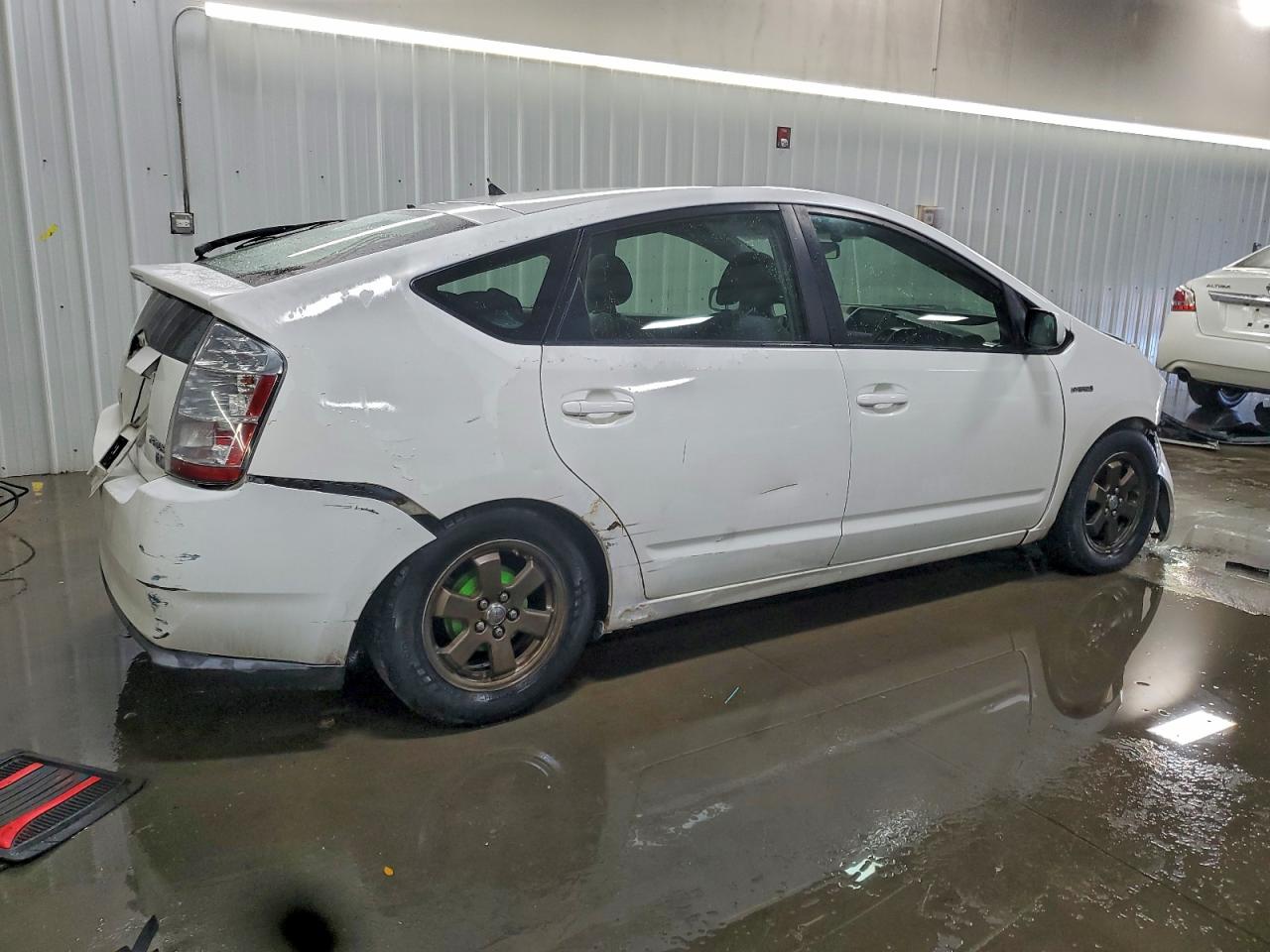 Toyota Prius Image 11