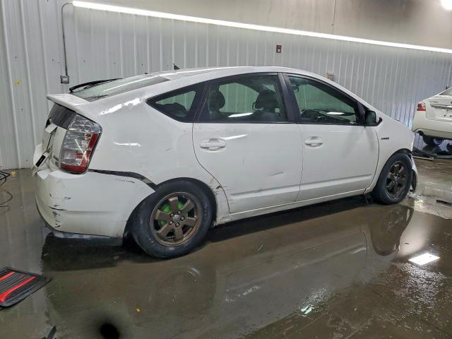 Toyota Prius Image 11